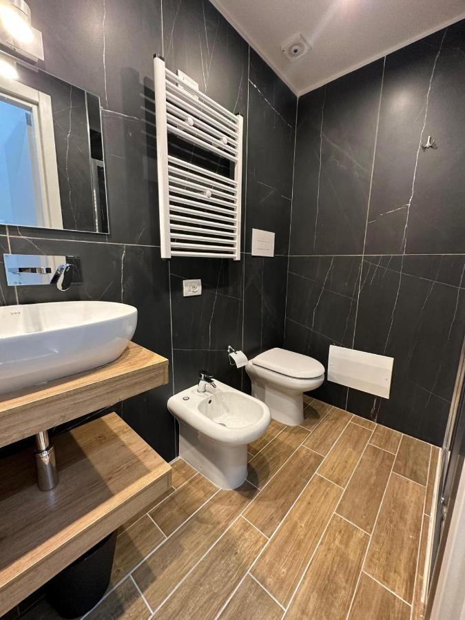 San Ferdinando Suite Room Neapel Exteriör bild