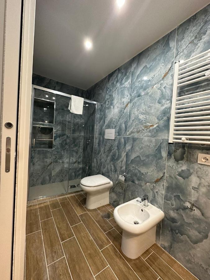San Ferdinando Suite Room Neapel Exteriör bild